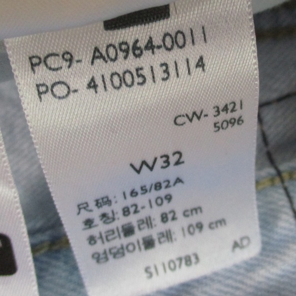 Levi's Jeans Women's 32 Light Wash Low Pro Straight Distressed Loose Baggy Denim - Picture 9 of 10